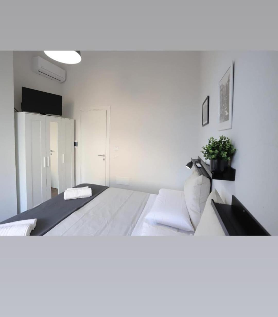 Tammurriata Nera Bedroom Neapel Exterior foto